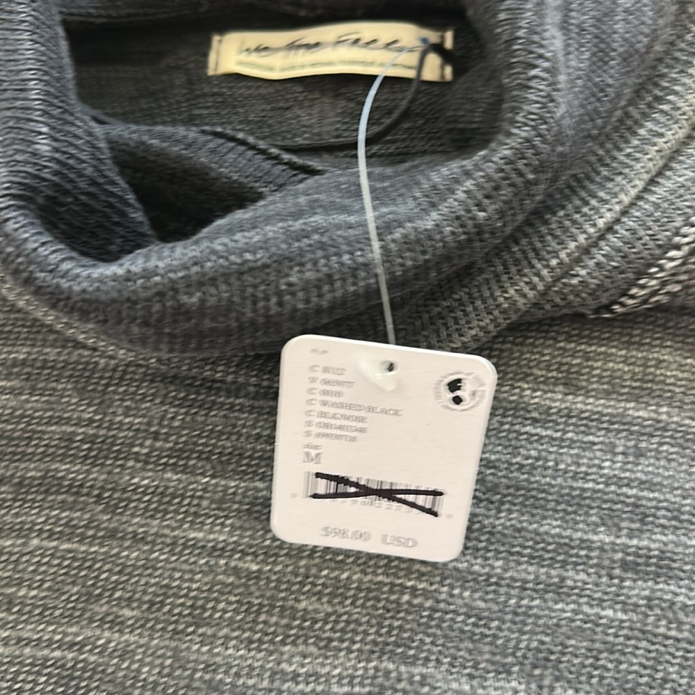 Free people We the Free Timmy turtle pull over - Picture 12 of 14